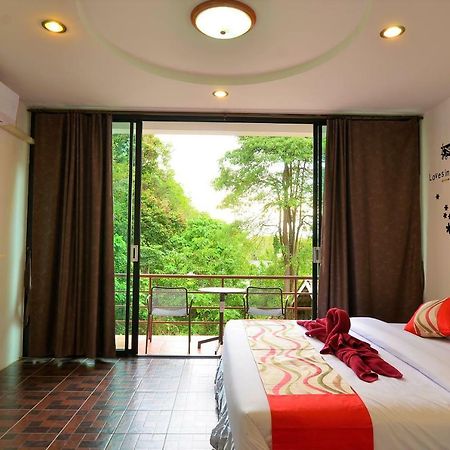 Отель Lanta Friendly House Ко-Ланта Экстерьер фото