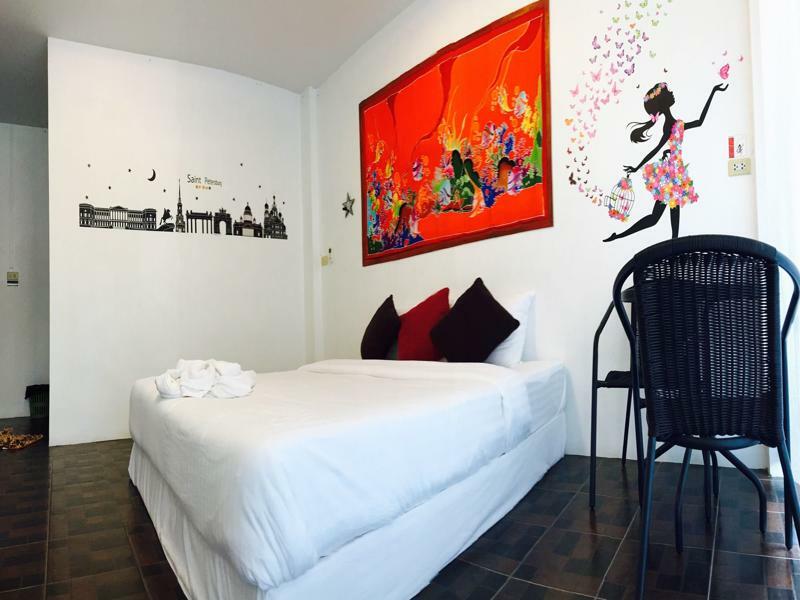 Отель Lanta Friendly House Ко-Ланта Экстерьер фото
