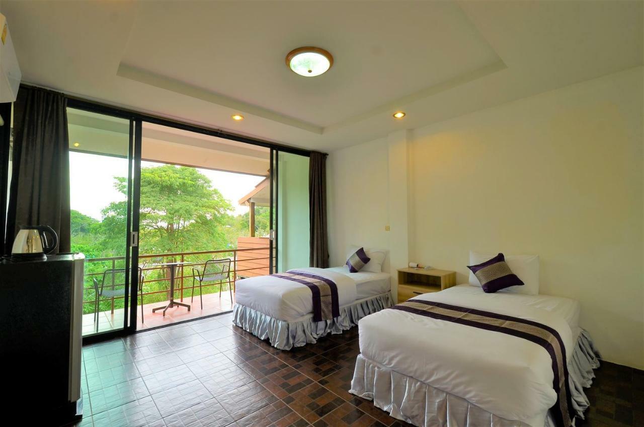 Отель Lanta Friendly House Ко-Ланта Экстерьер фото