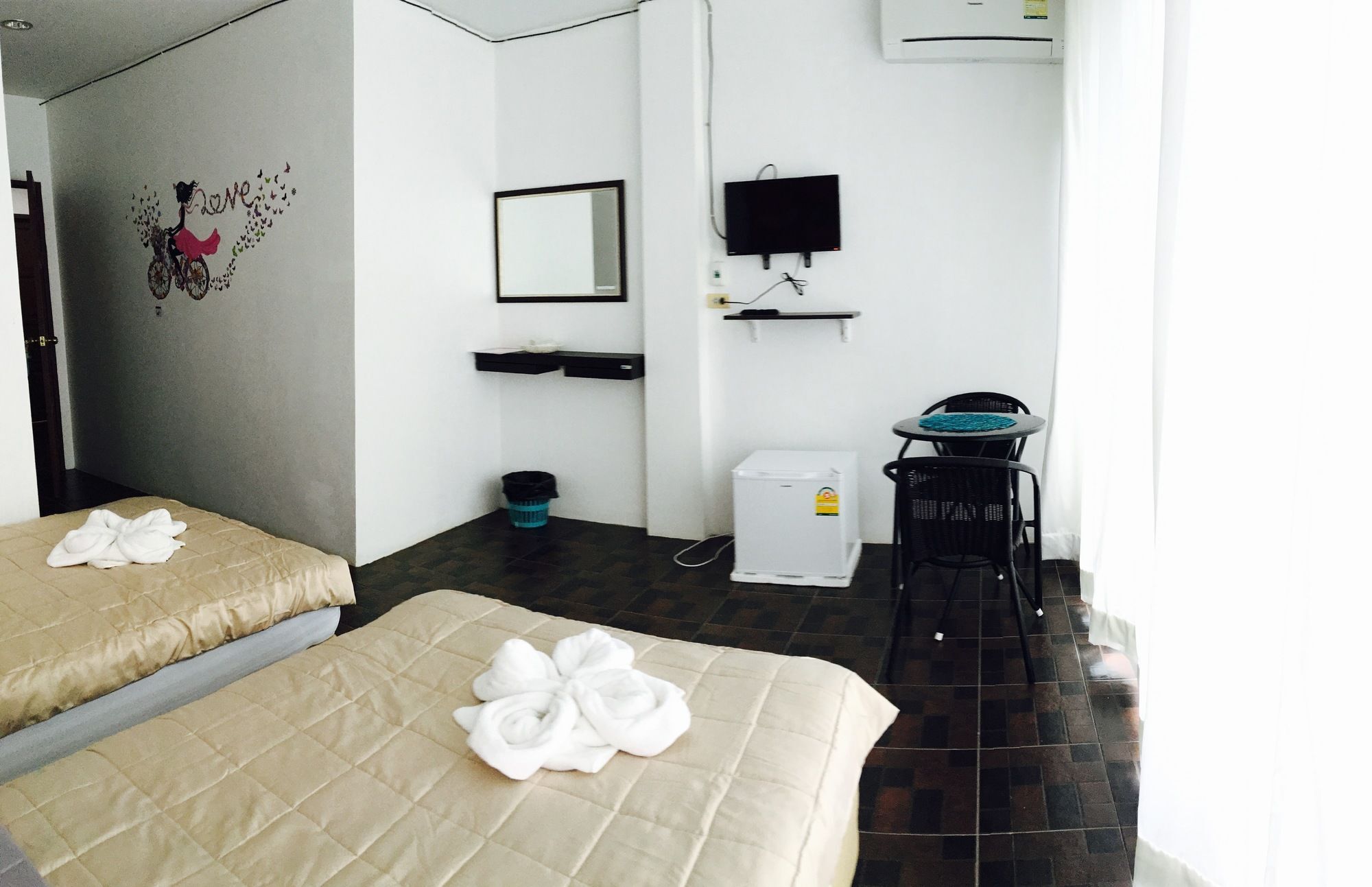 Отель Lanta Friendly House Ко-Ланта Экстерьер фото